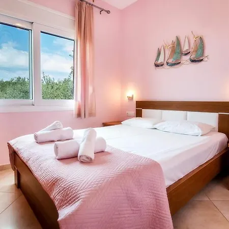 Appartement Koula 2-tomi