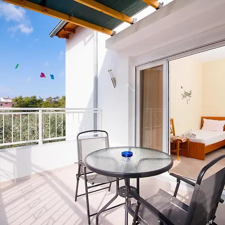 Apartman Koula 2-tomi