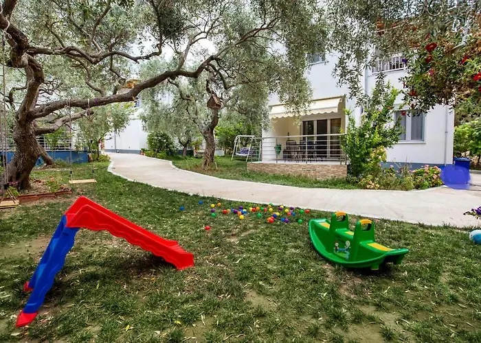 公寓 Koula 2-tomi 波托什